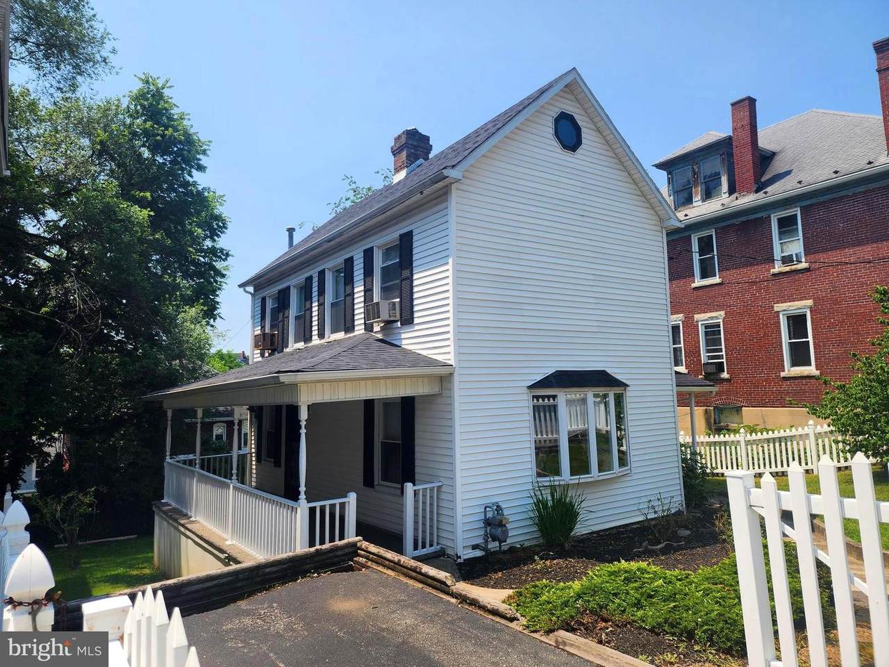 520 Cumberland Street - Photo 1