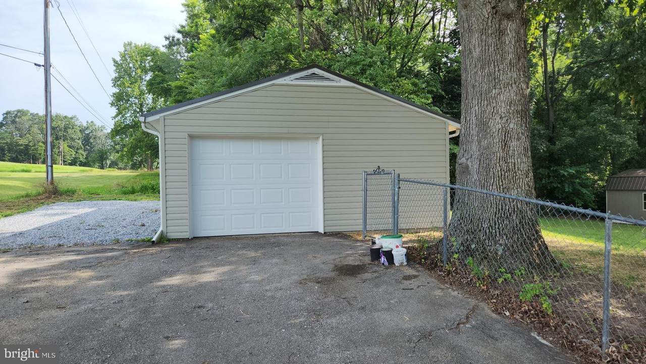 https://bt-photos.global.ssl.fastly.net/brightmls/1280_boomver_1_804007156014-2.jpg