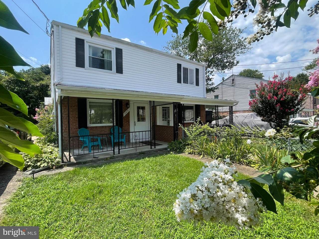 2313 Fairview Terrace - Photo 1