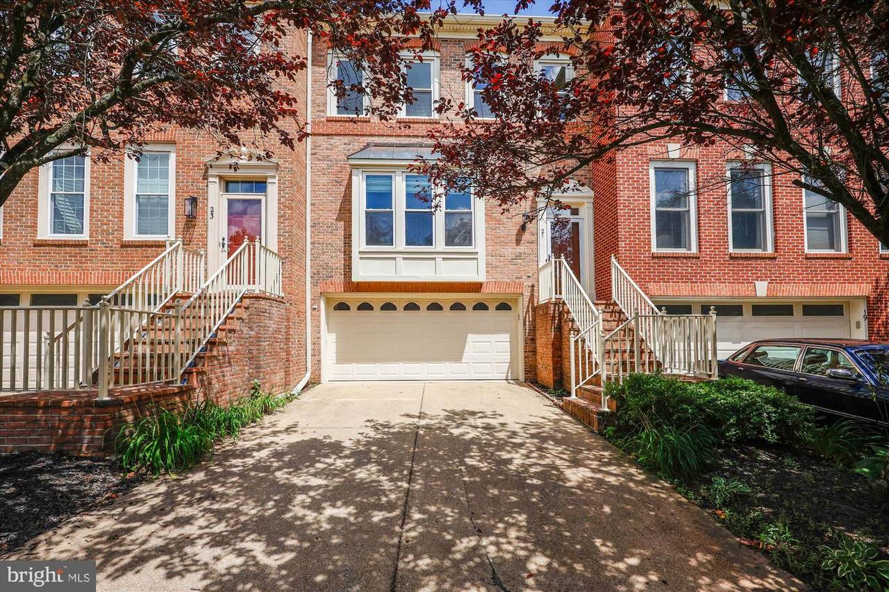 21 Sterling Court - Photo 1