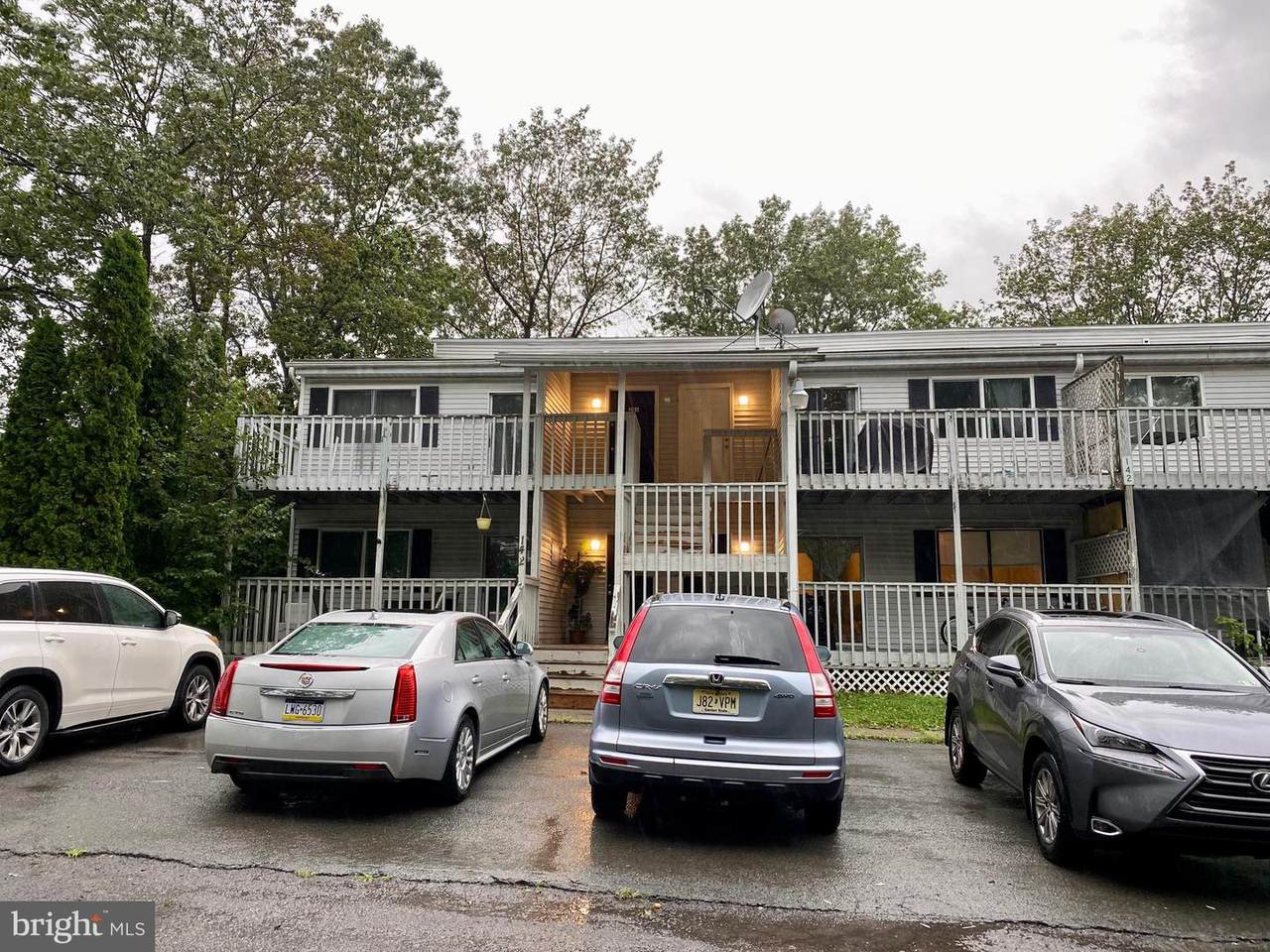 142 VIEW CT - Photo 1