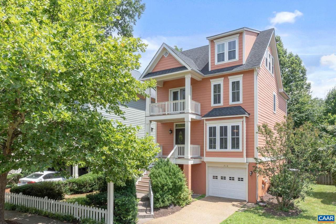 214 Huntley Ave - Photo 1