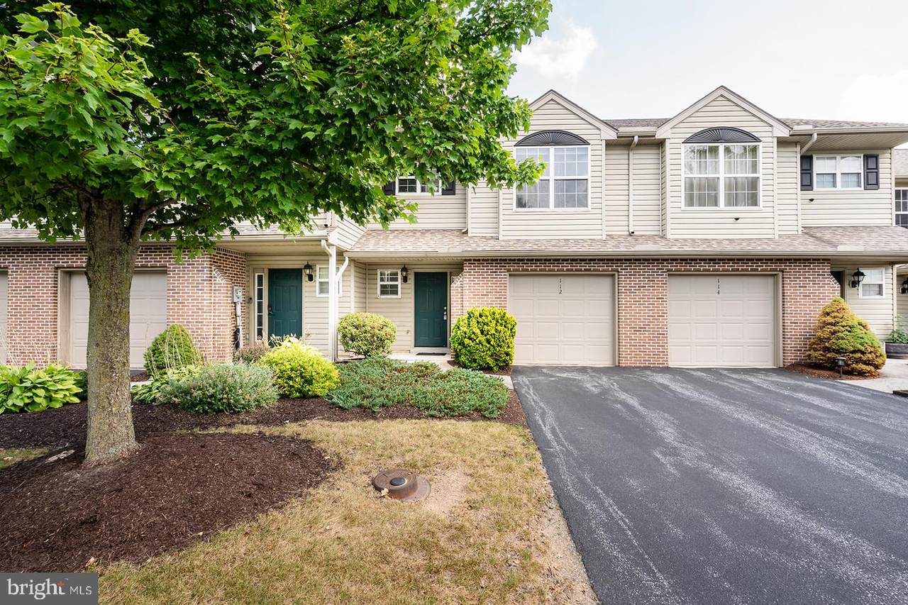 112 Hawk Court - Photo 1