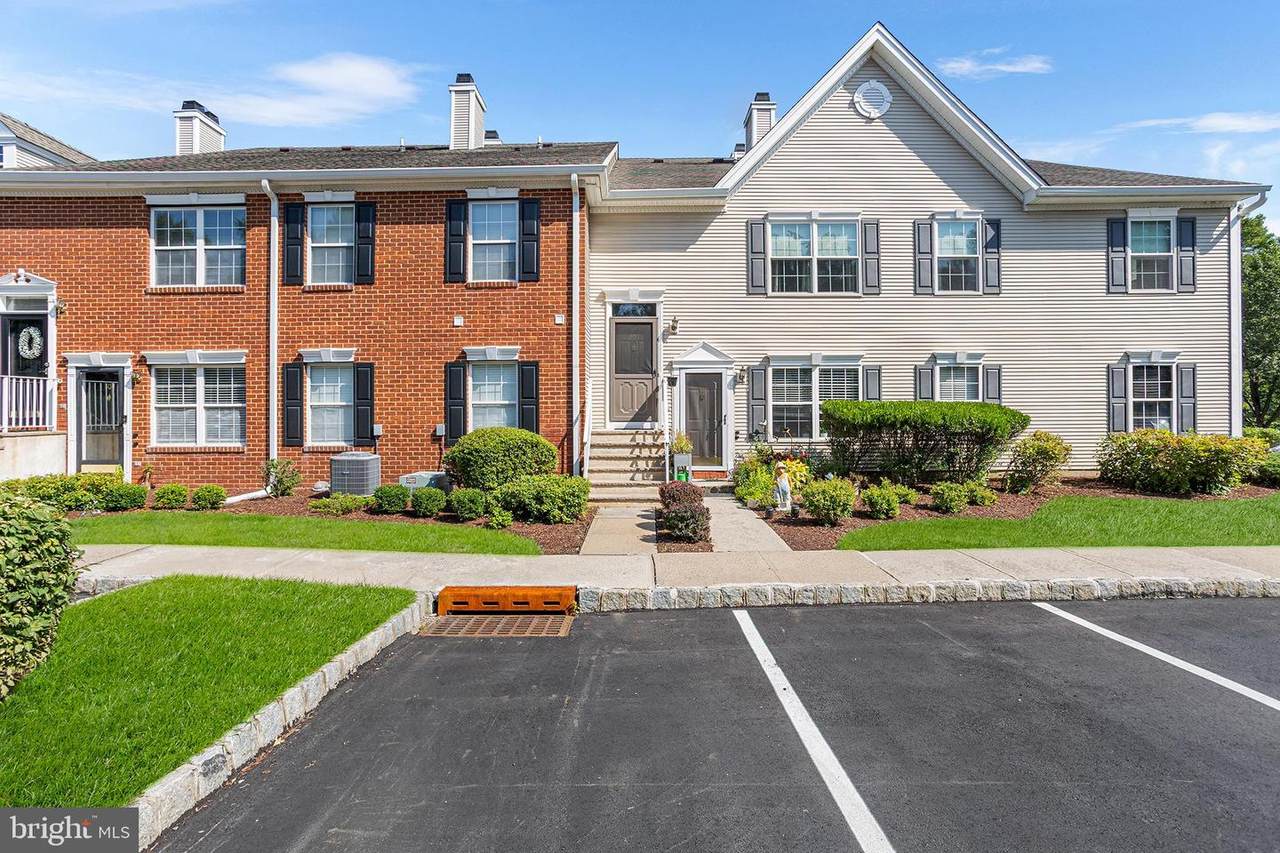 205 Gentry Court - Photo 1