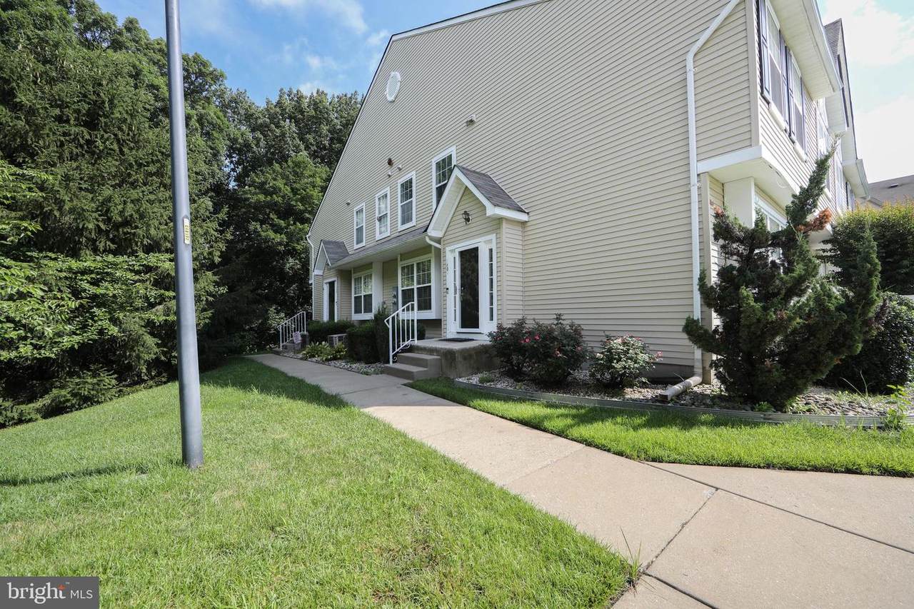 1801 Beacon Hill Drive - Photo 1