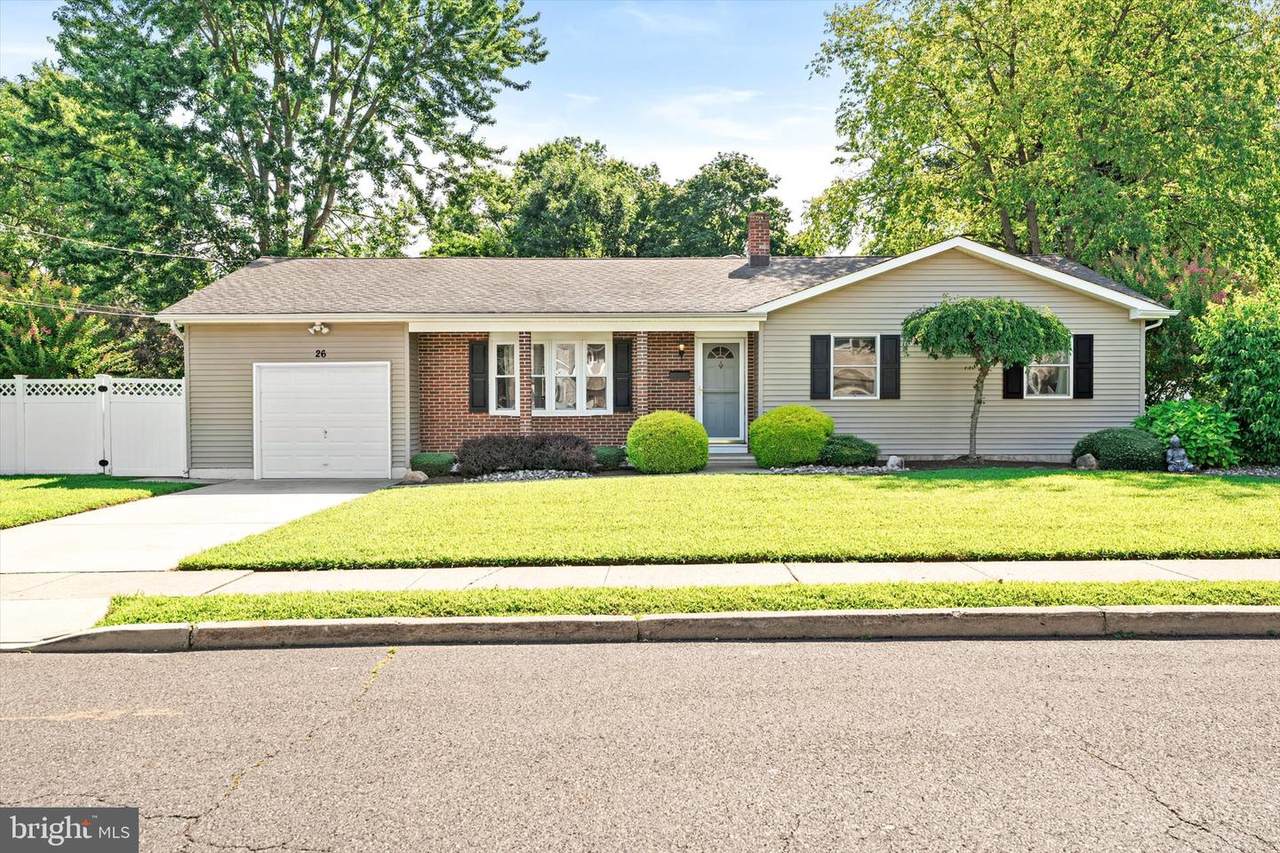 26 Compton Way - Photo 1