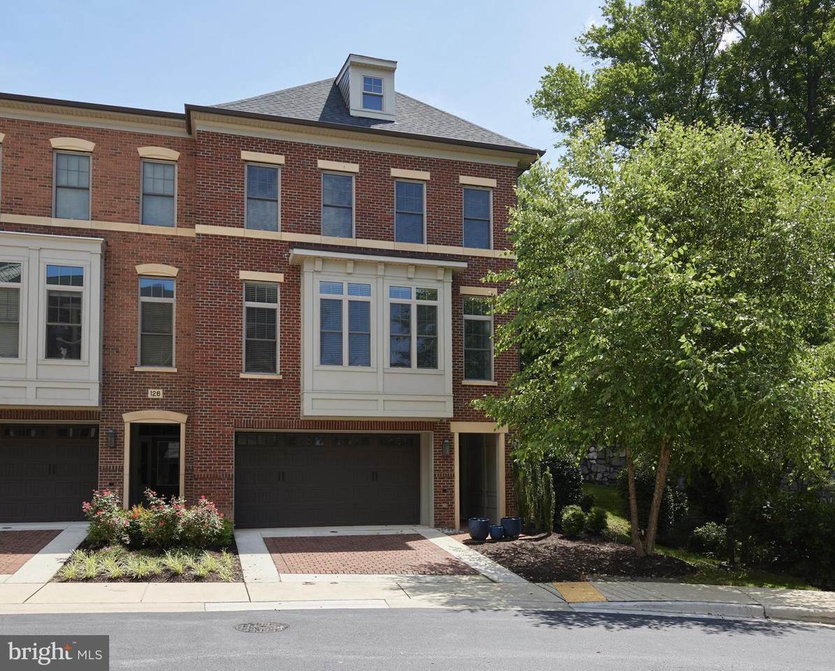 128 Bytham Ridge Lane - Photo 1