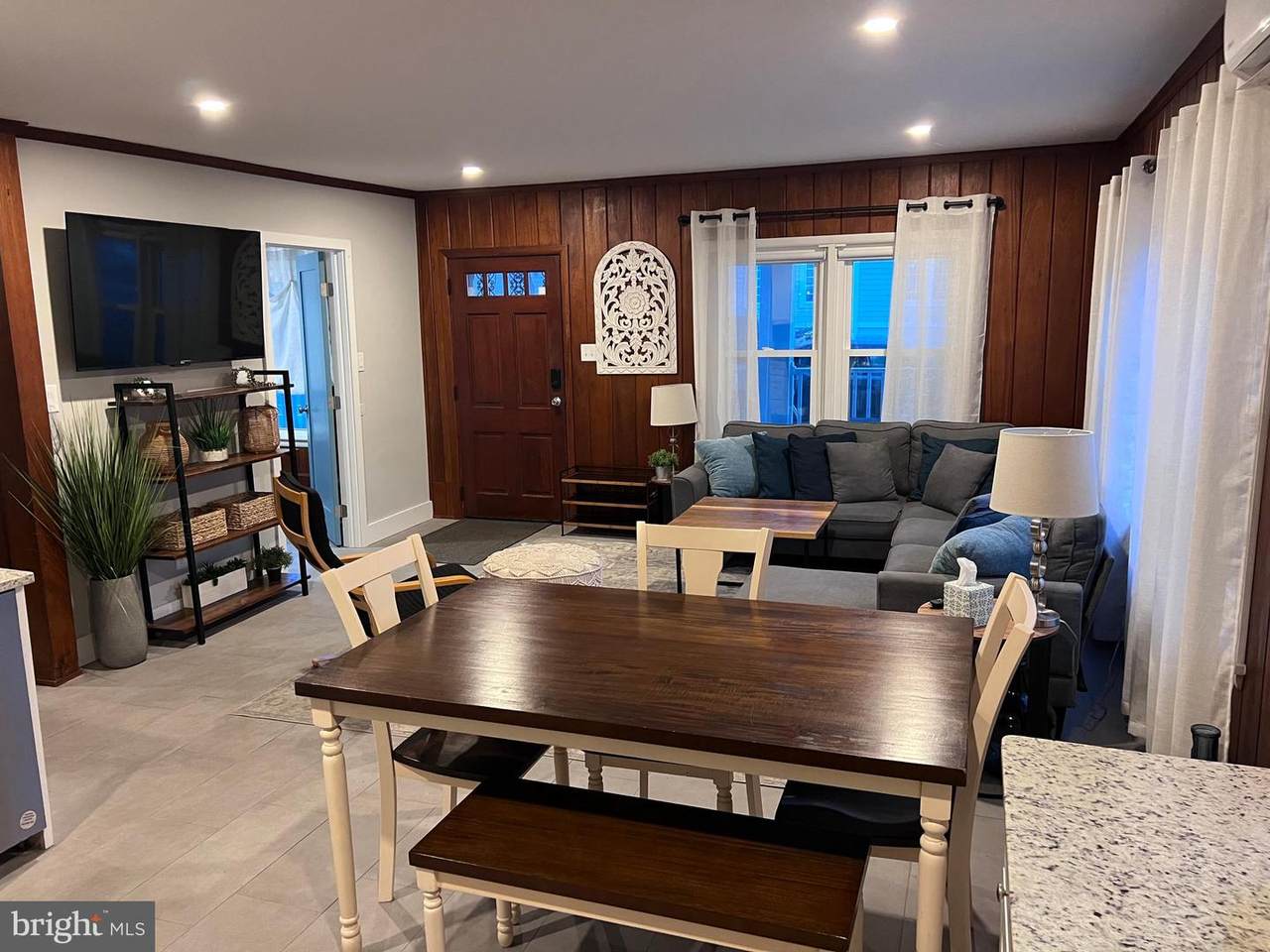 1407 Saint Louis Avenue - Photo 1