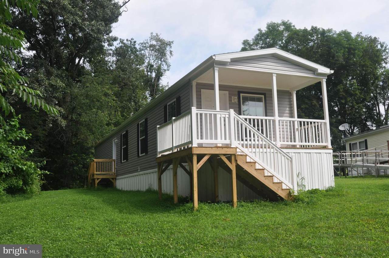 1 Railway Avenue - Photo 1