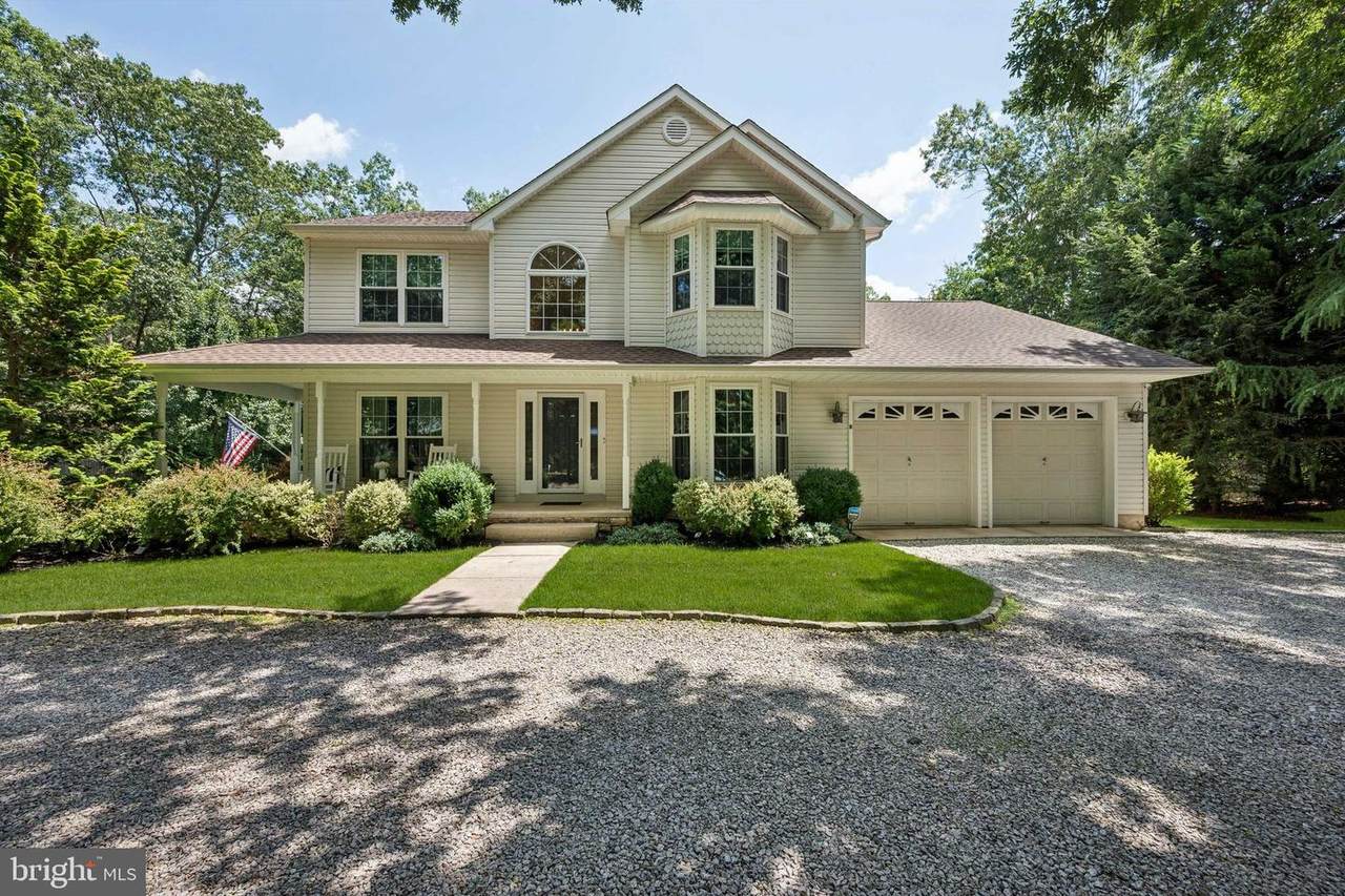 8 Silver Lake Drive - Photo 1