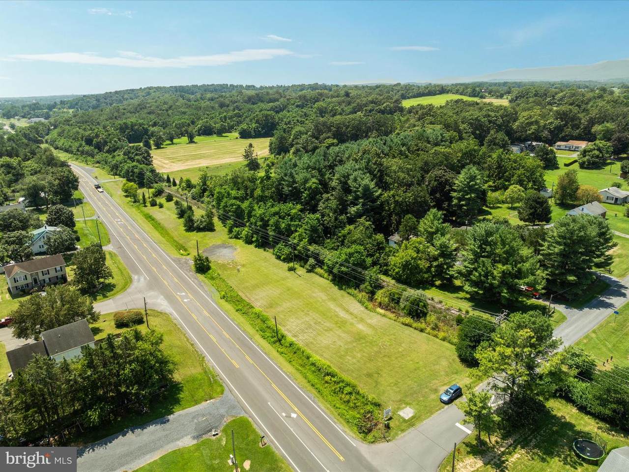https://bt-photos.global.ssl.fastly.net/brightmls/1280_boomver_1_804019684432-2.jpg