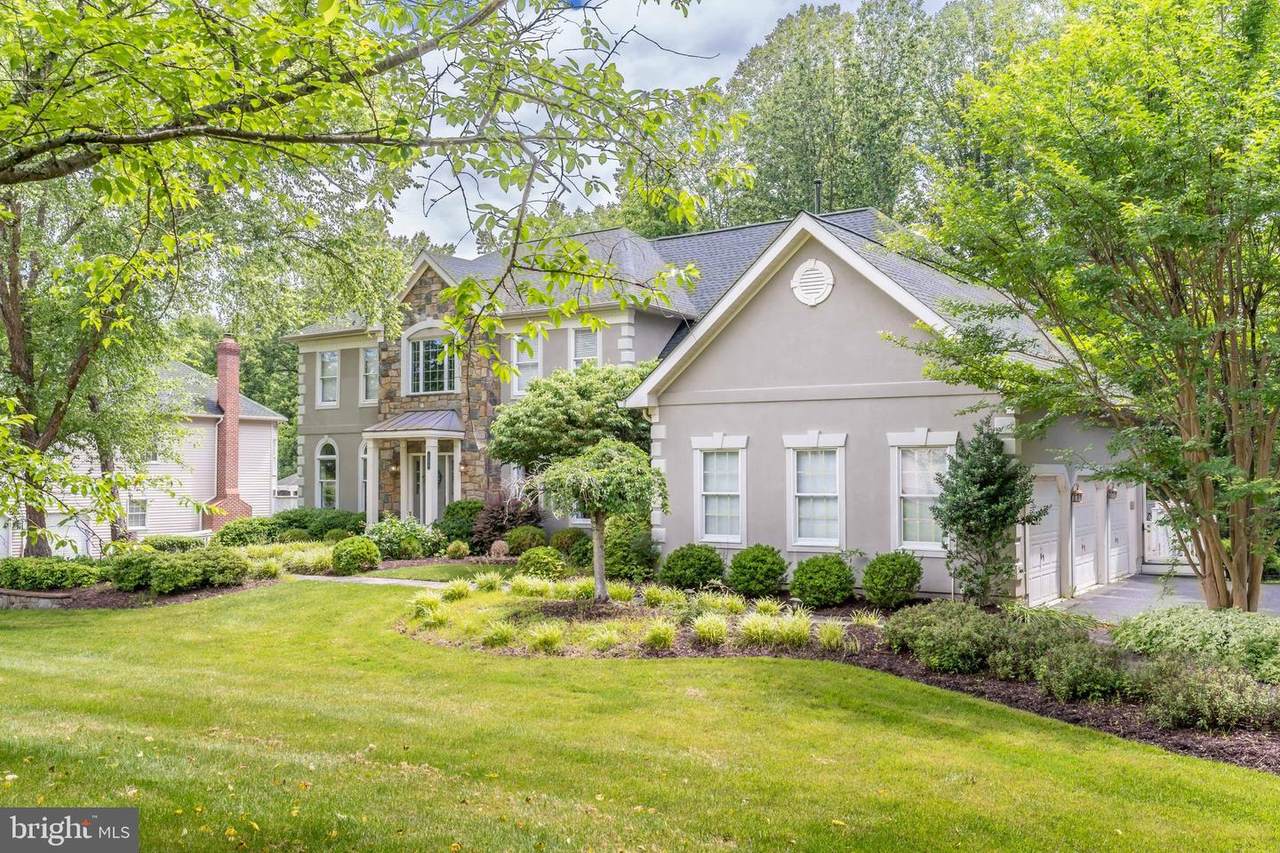 1284 Cobble Pond Way - Photo 1