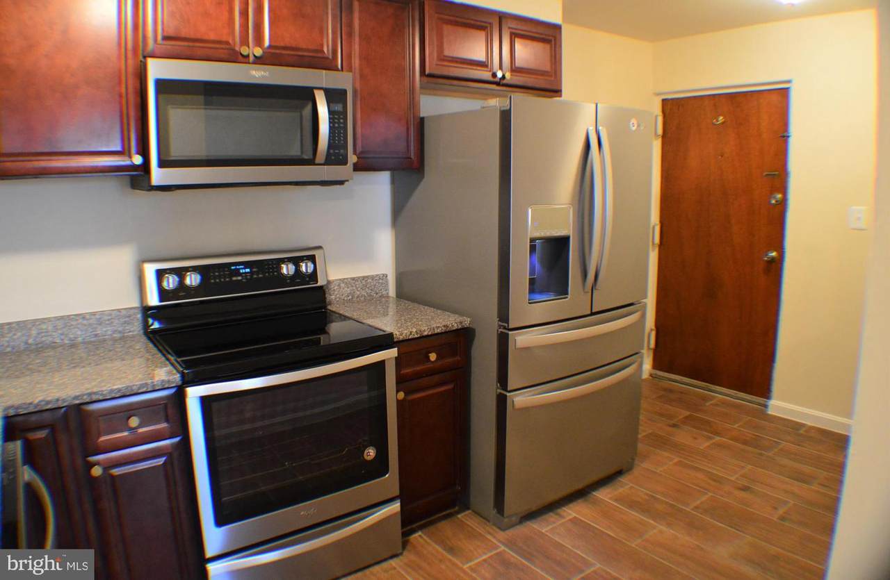 7506 Prince Cole Court - Photo 1