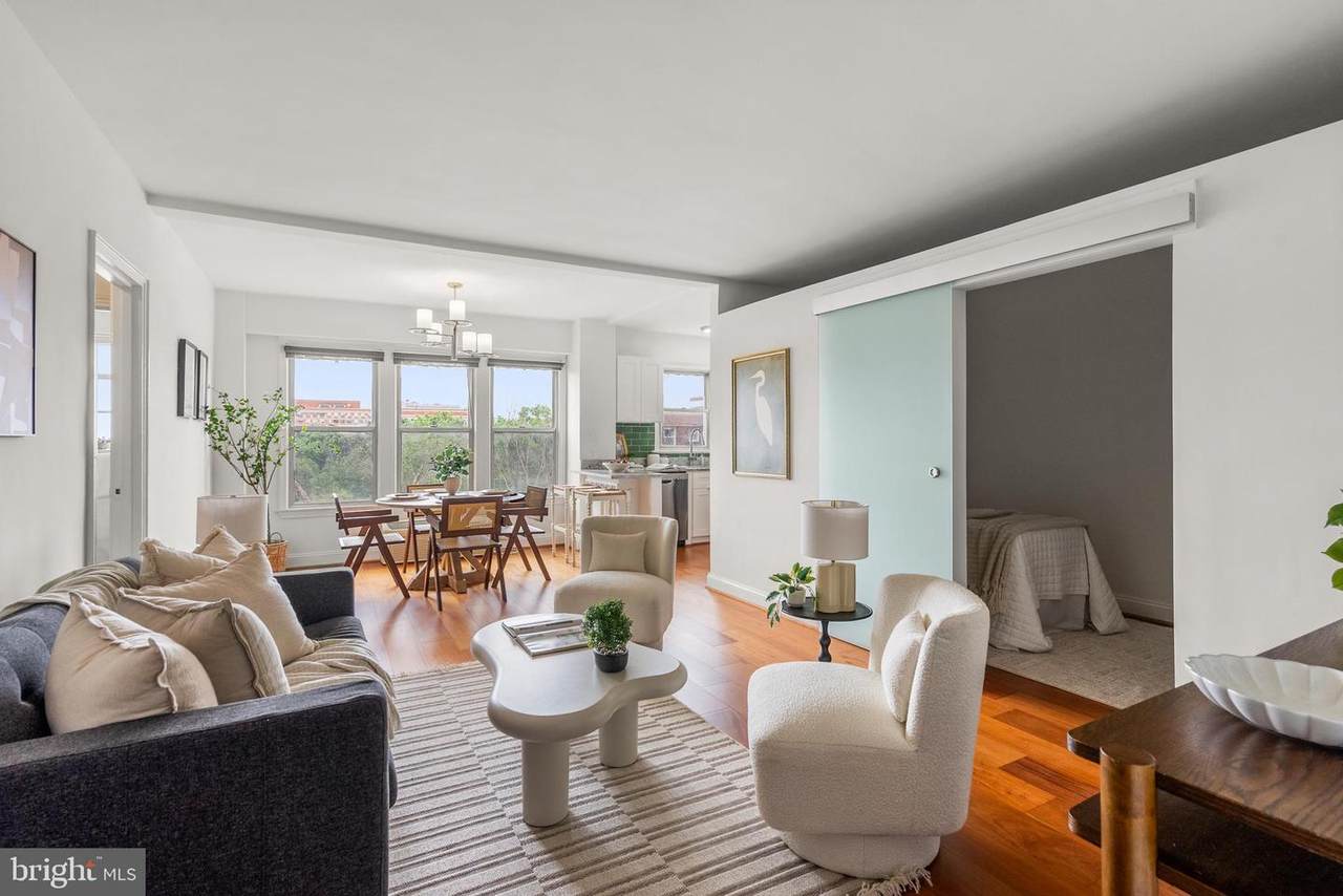 2500 Q Street - Photo 1