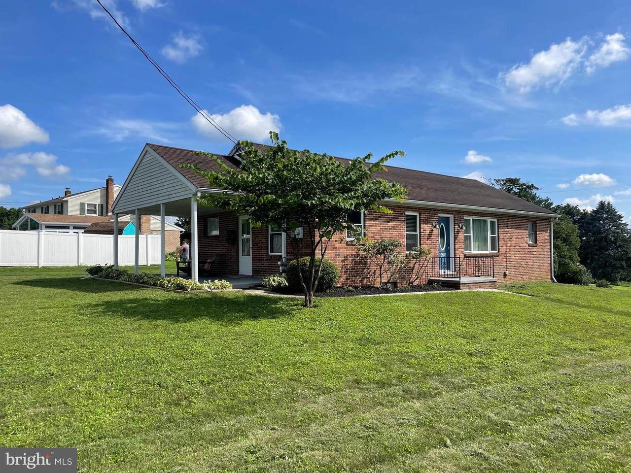 569 Sparton Road - Photo 1