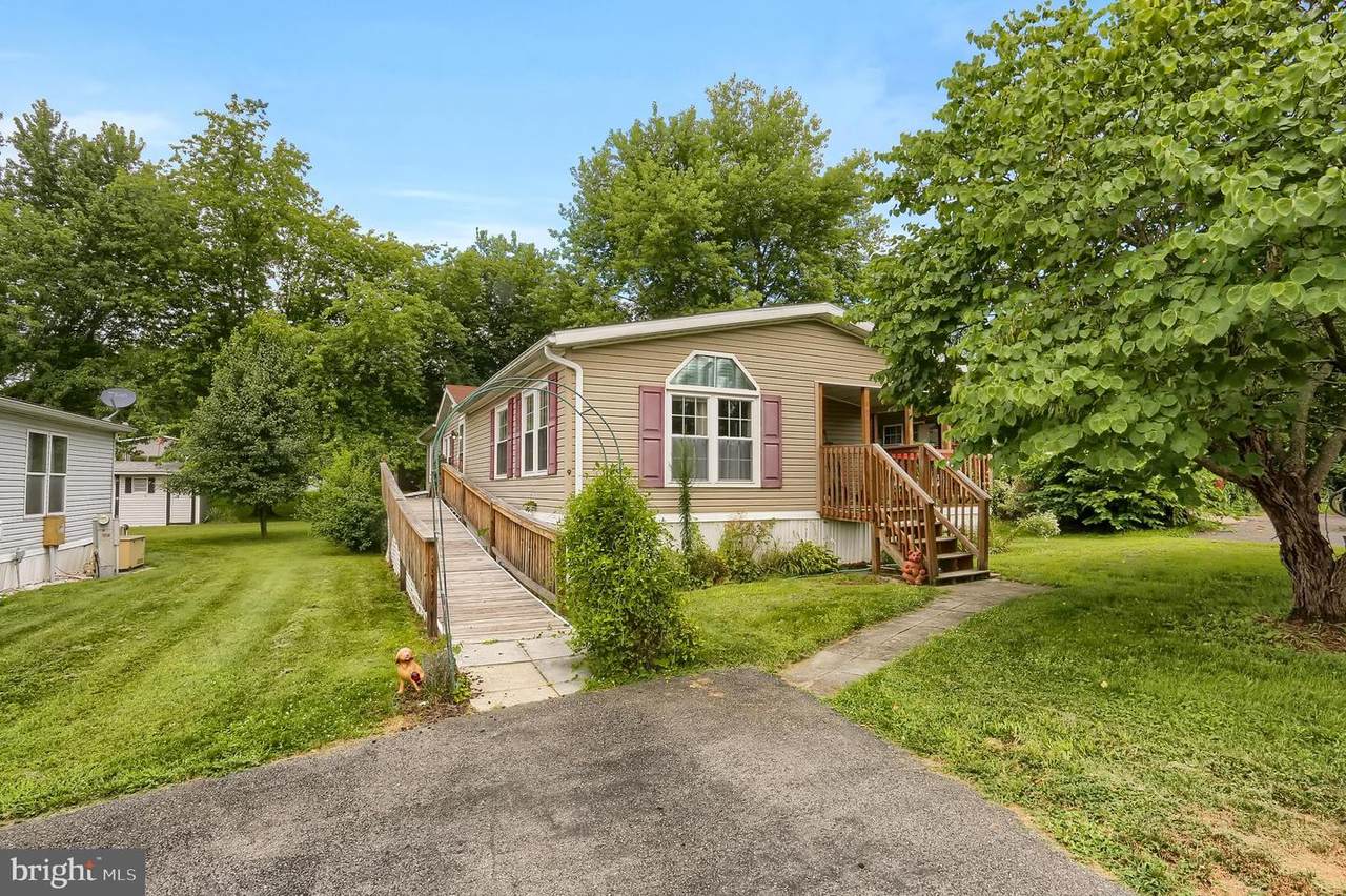 9 Siding Lane - Photo 1