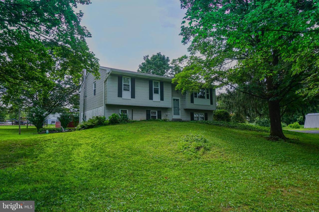 1990 Grant Road - Photo 1