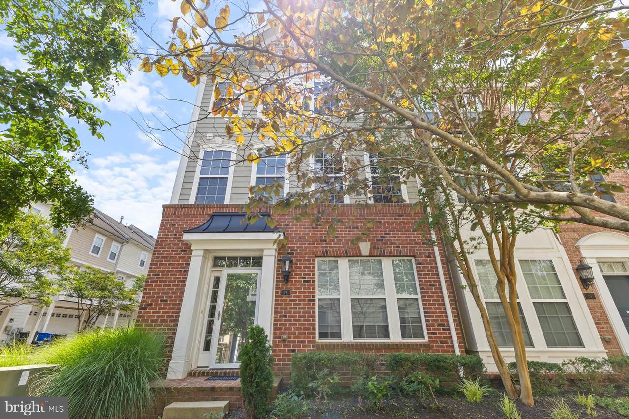17 Steeplechase Drive - Photo 1