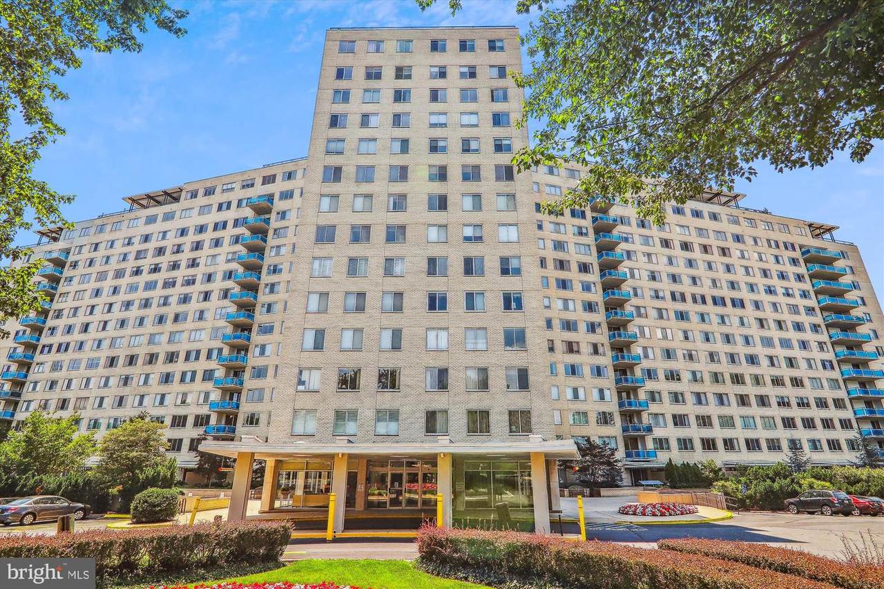 10500 Rockville Pik - Photo 1