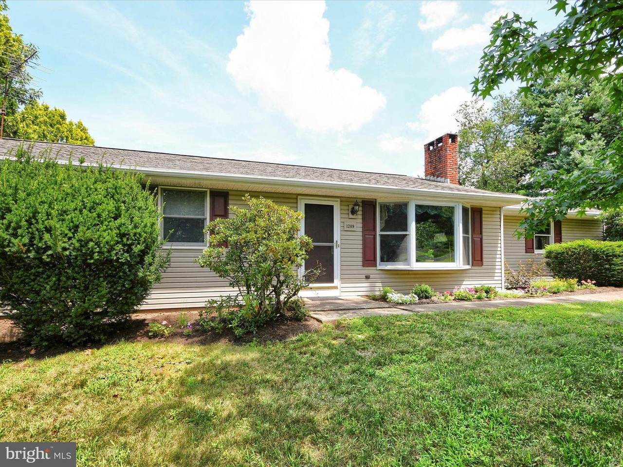 1209 Telegraph Road - Photo 1