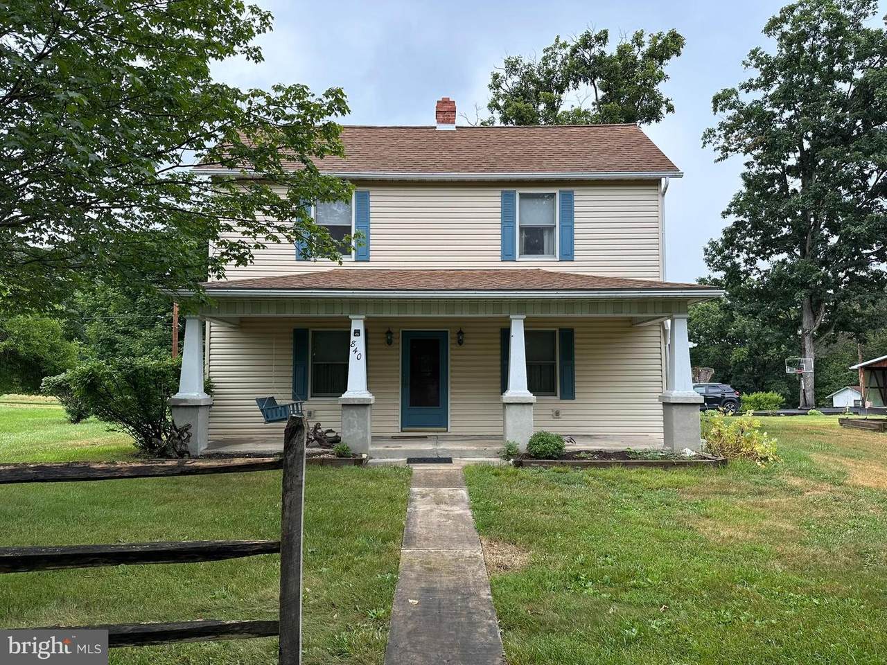 840 Williams Street - Photo 1