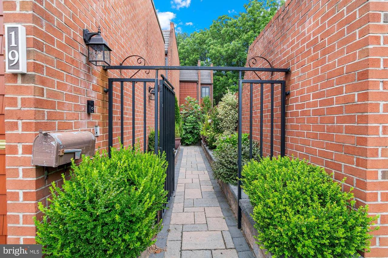 19 Coldwater Court - Photo 1