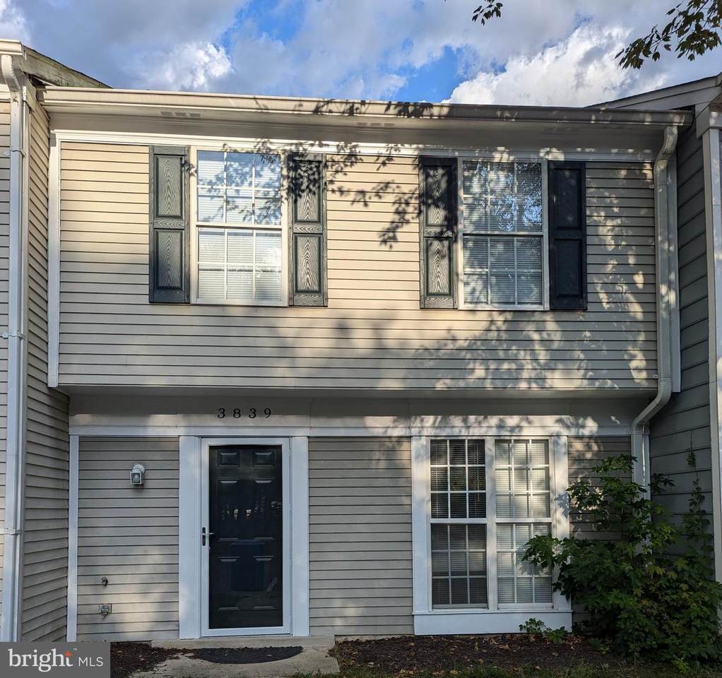 3839 Kearnys Inn Place - Photo 1