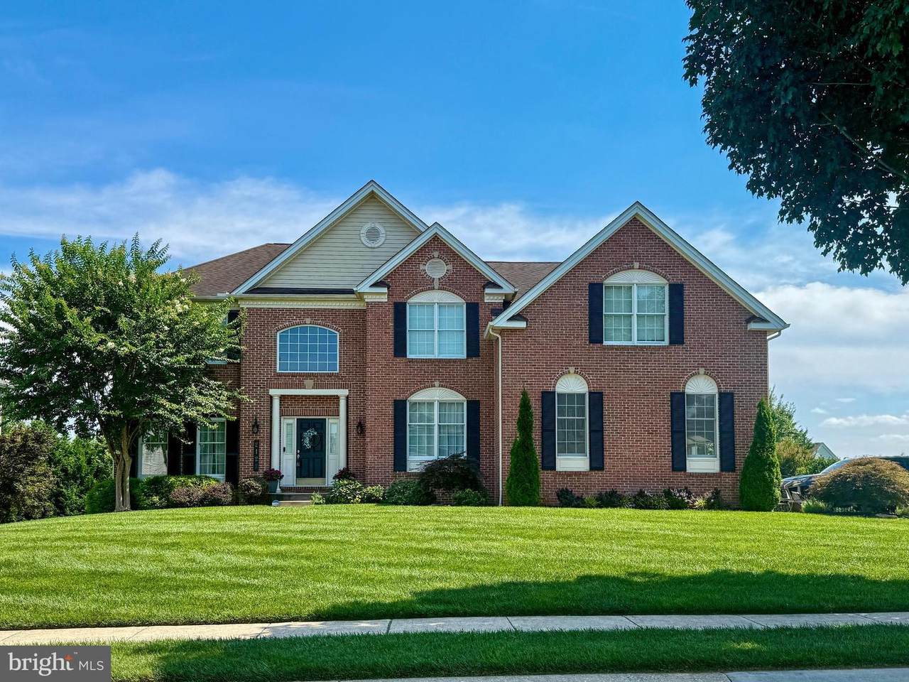 2122 Overlook Court - Photo 1