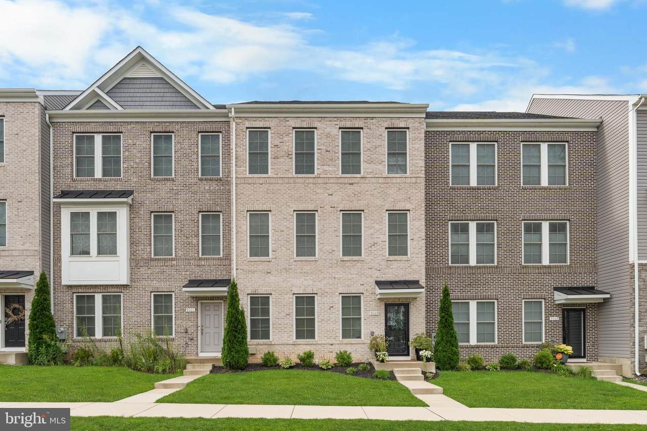 9009 Elk Avenue - Photo 1