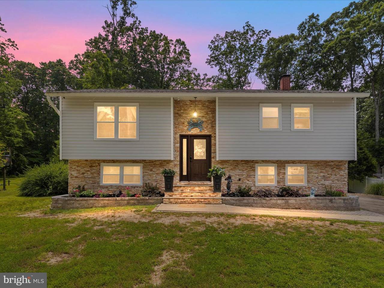 1215 Holmewood Drive - Photo 1