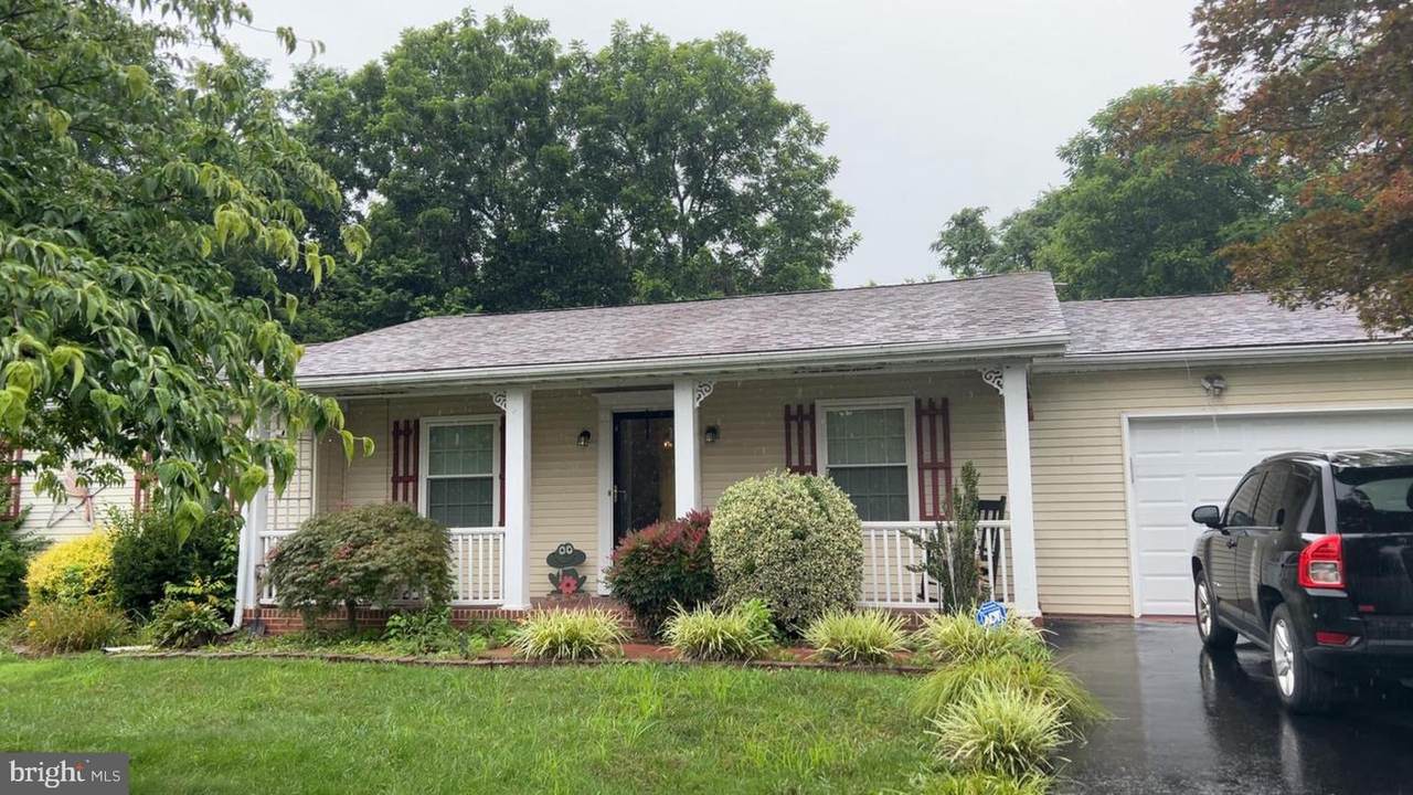 128 Dexter Drive - Photo 1