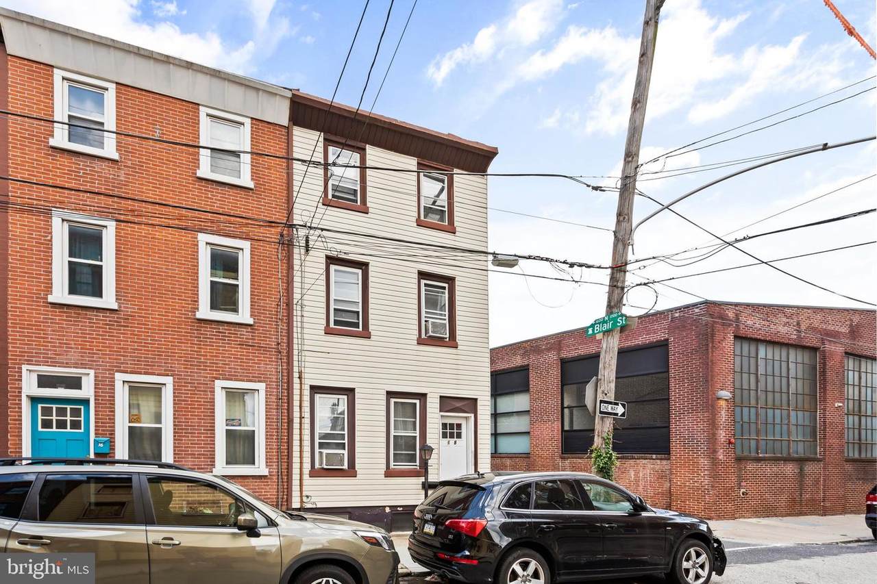 18 Columbia Avenue - Photo 1