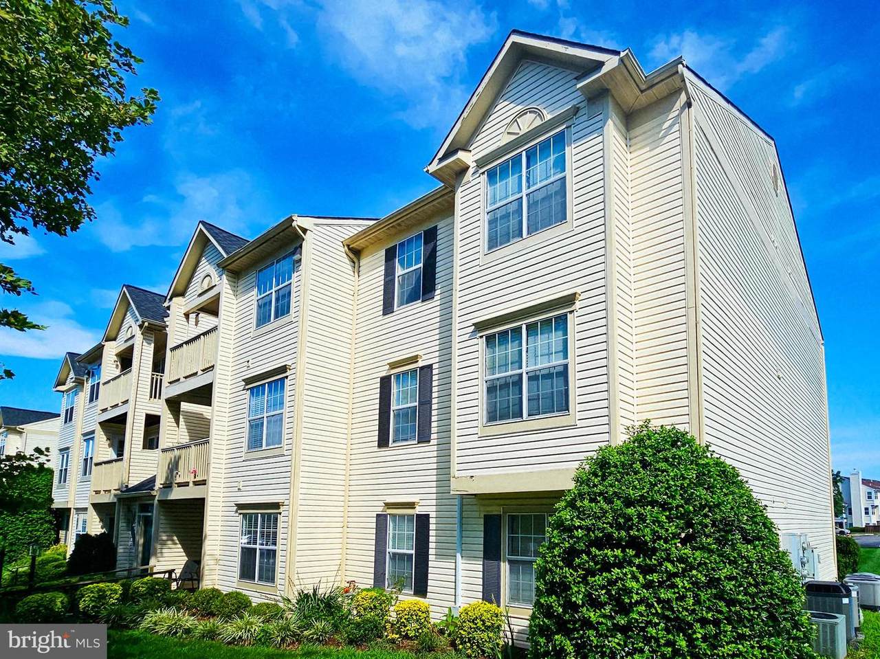 11002 Koman Circle - Photo 1