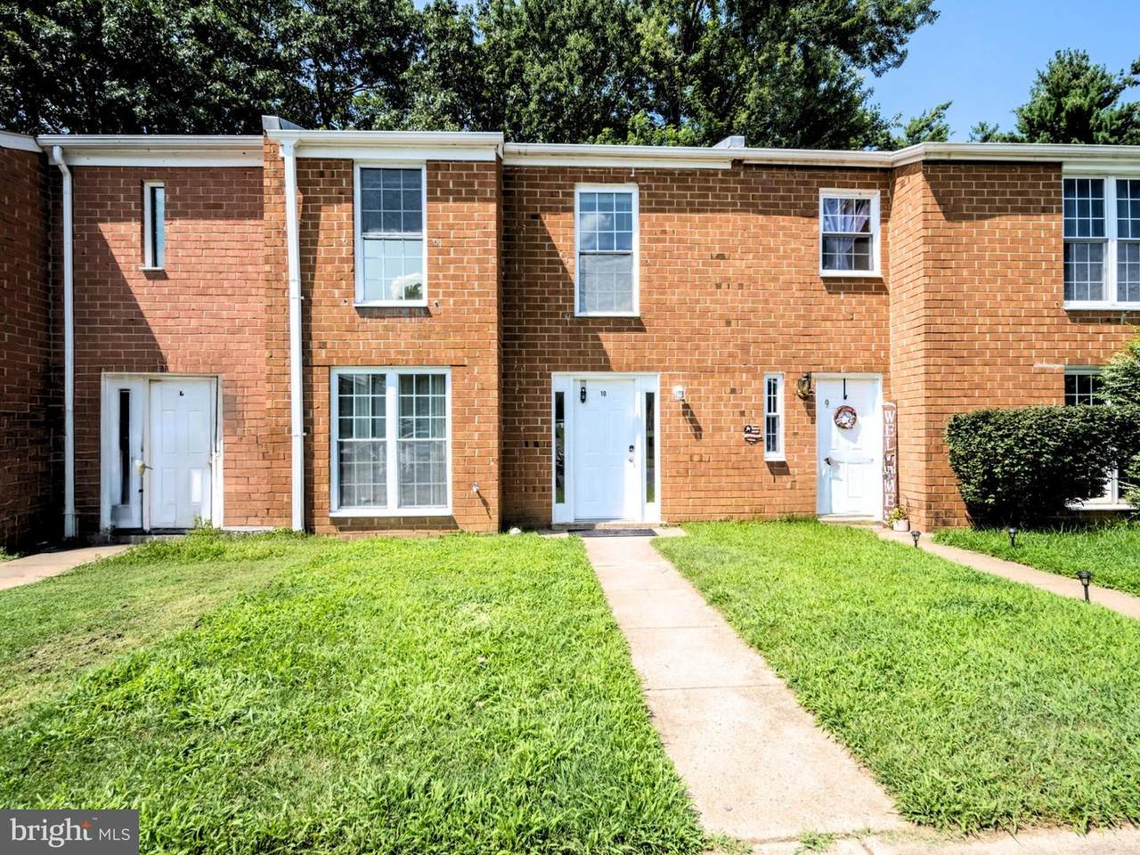 10 Oak Drive - Photo 1