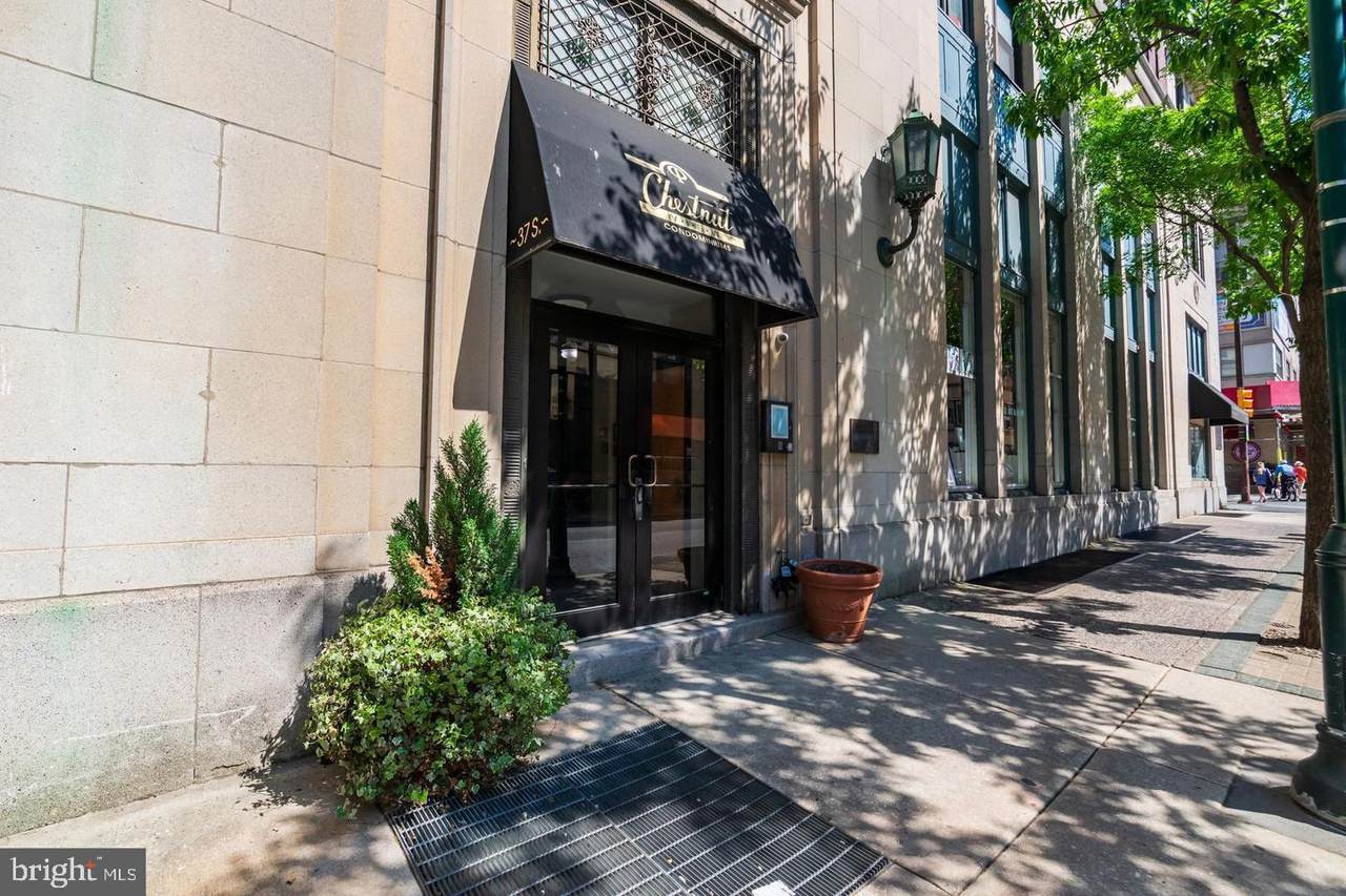 37 20TH Street - Photo 1