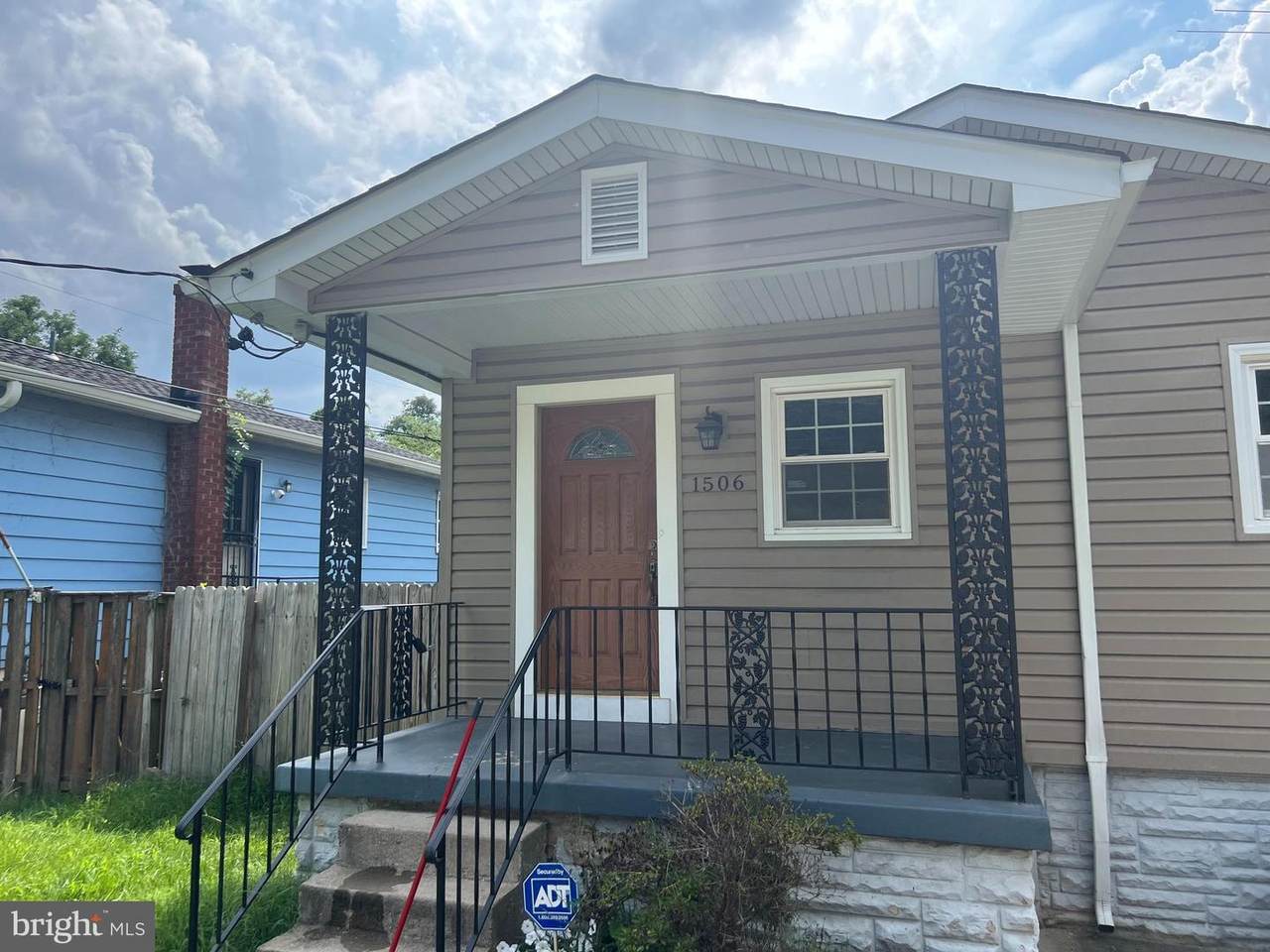1506 7TH Street - Photo 1
