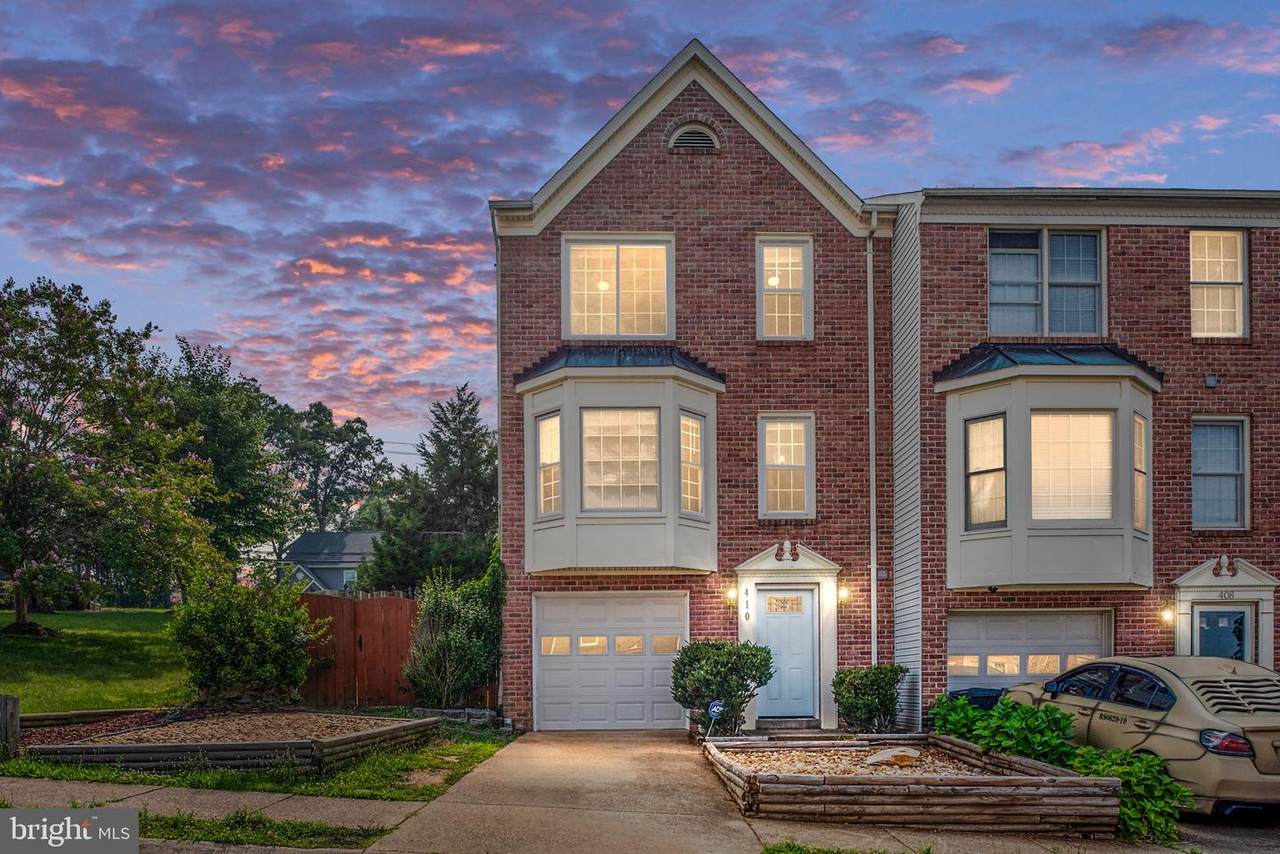 410 Fair Oaks Avenue - Photo 1