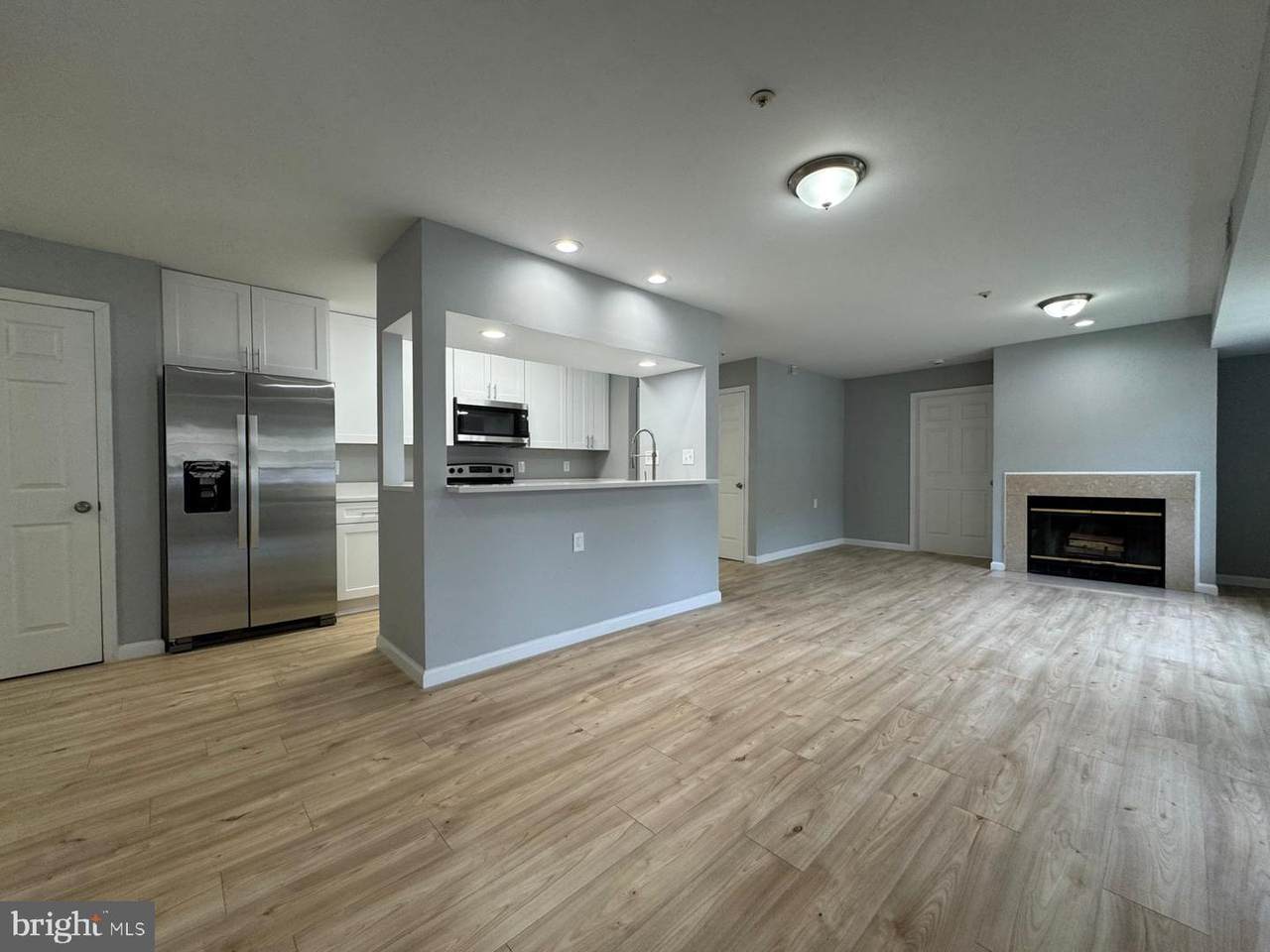 9812 Lake Pointe Court - Photo 1