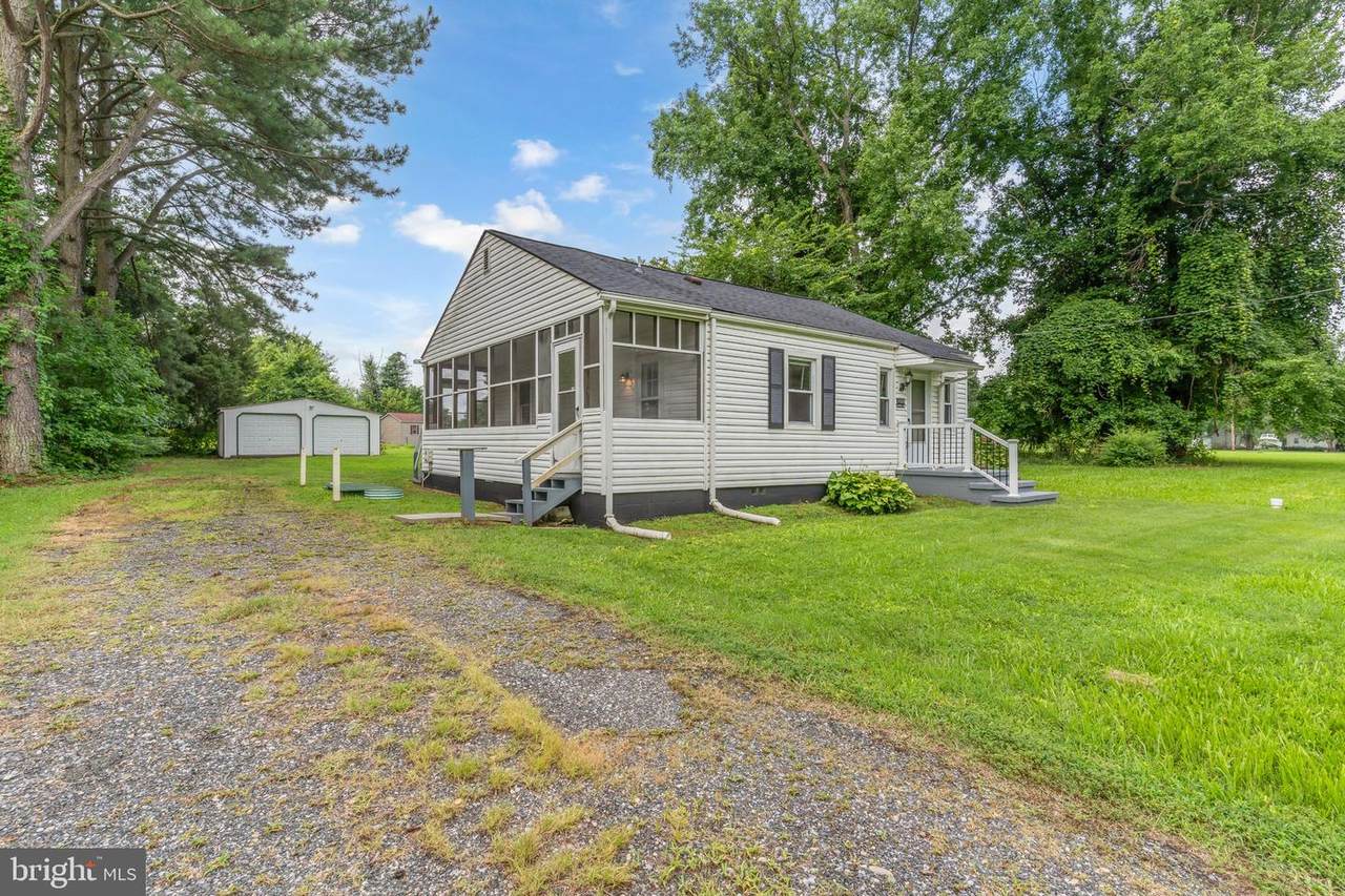 36029 Center Avenue - Photo 1