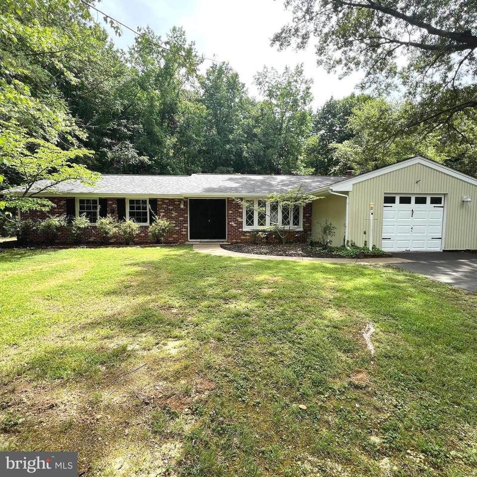 1906 Coleman Lane - Photo 1