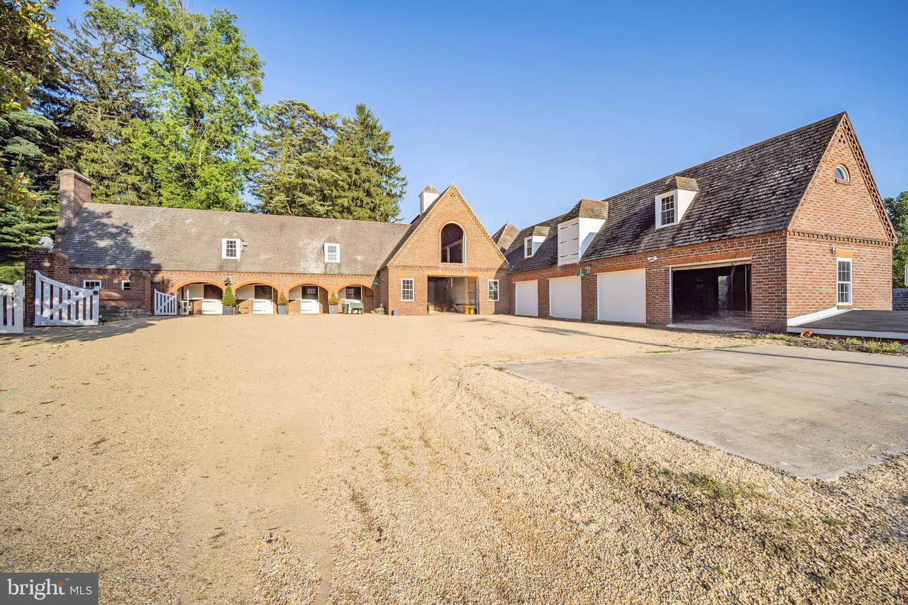 353 Leitch Road - Photo 1