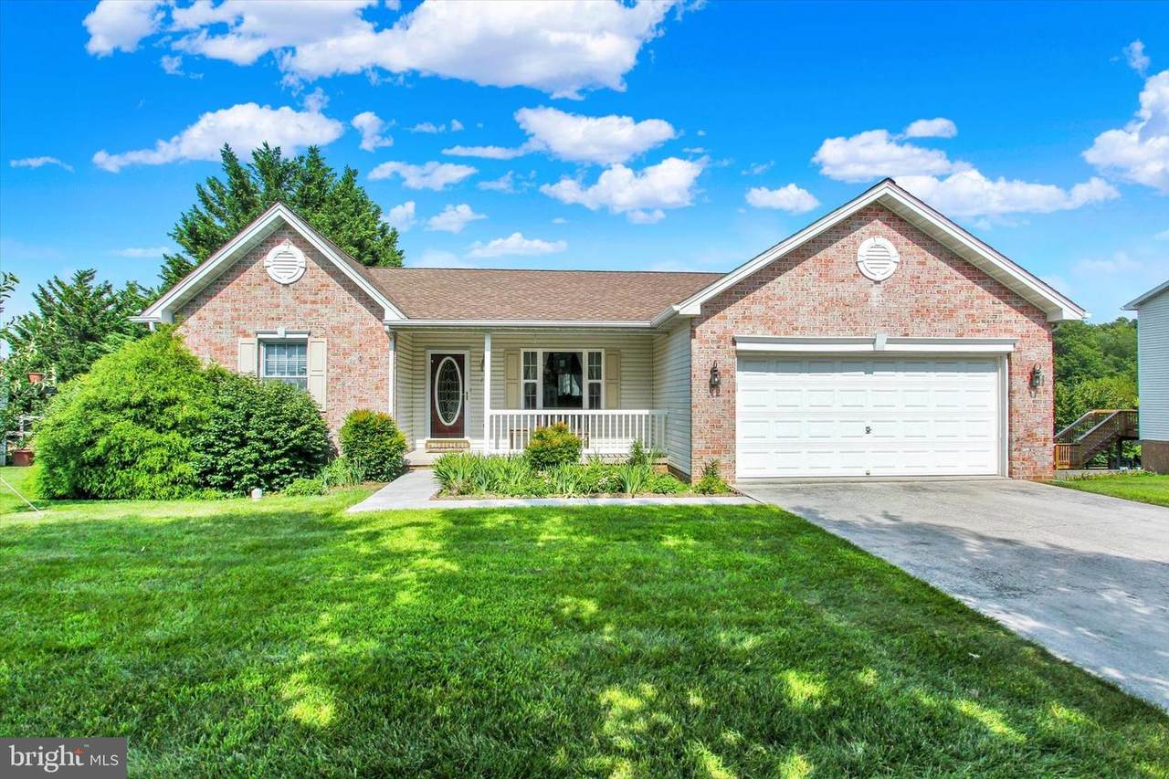 12 Yorktowne Court - Photo 1