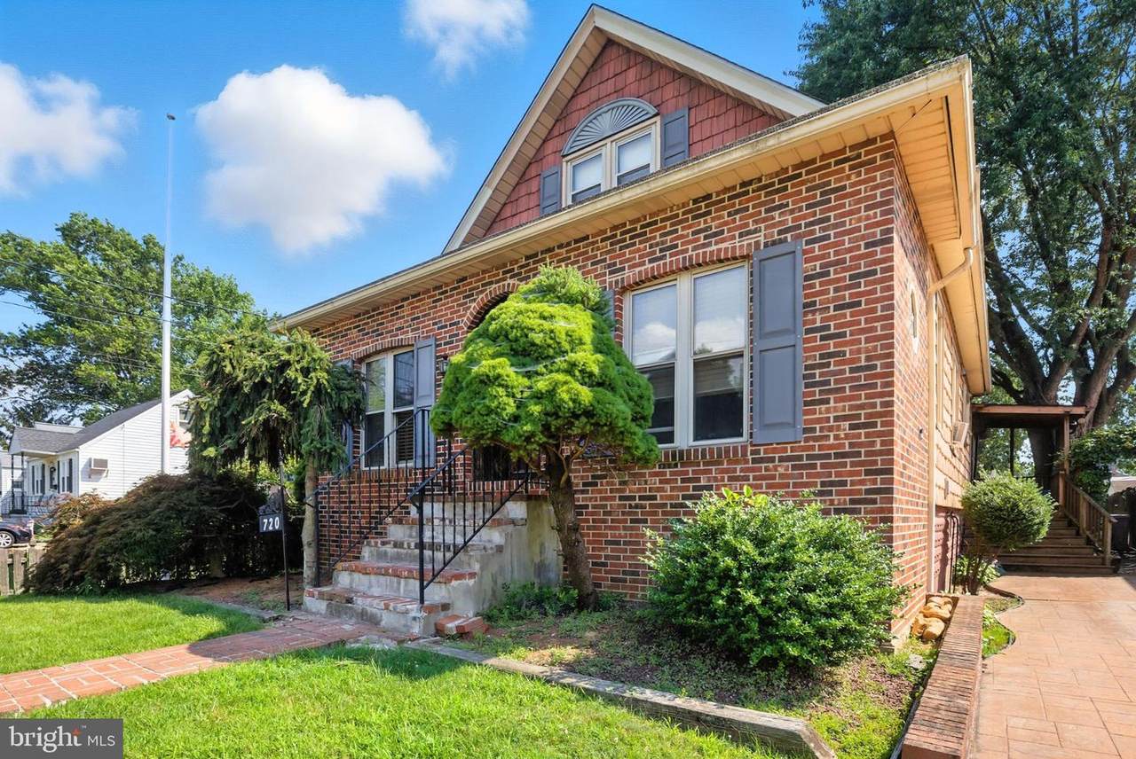 720 Cedar Avenue - Photo 1
