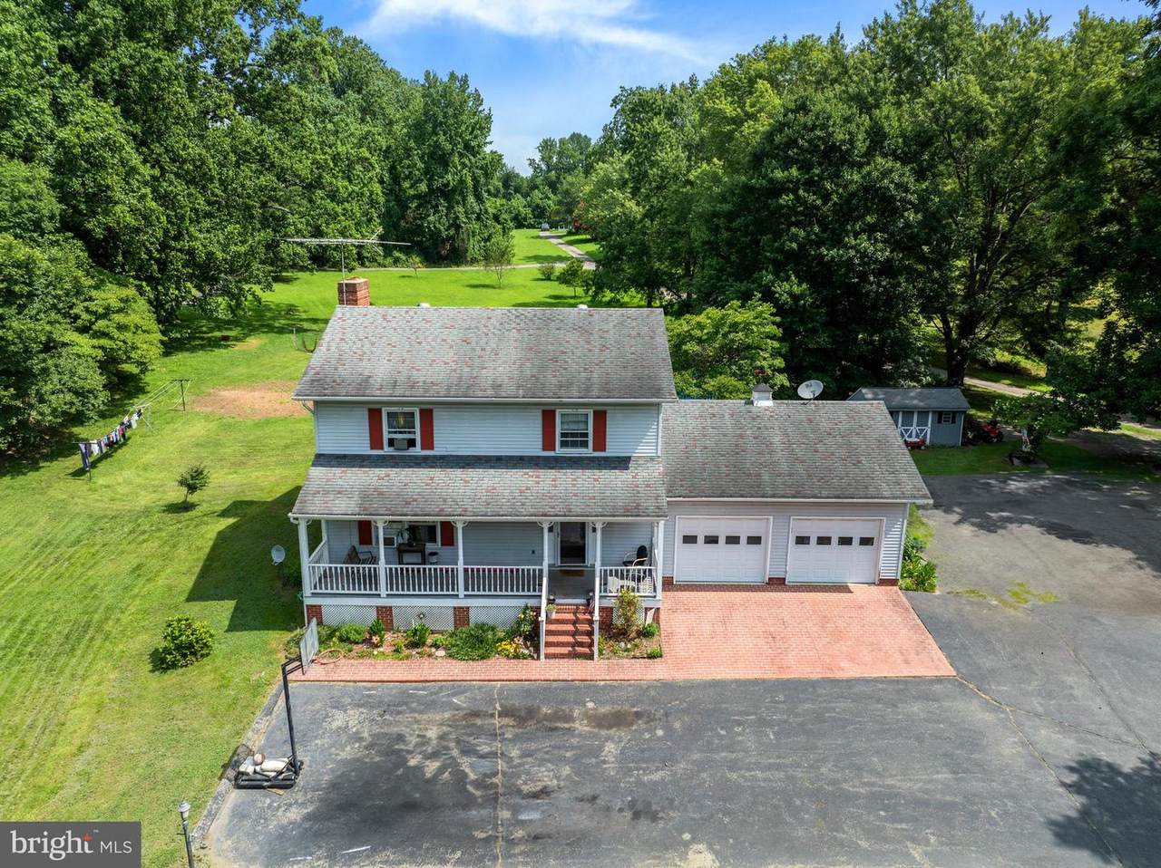 10407 Lynn Ric Drive - Photo 1