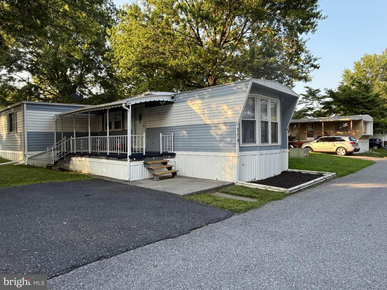 119 Andrew Drive - Photo 1