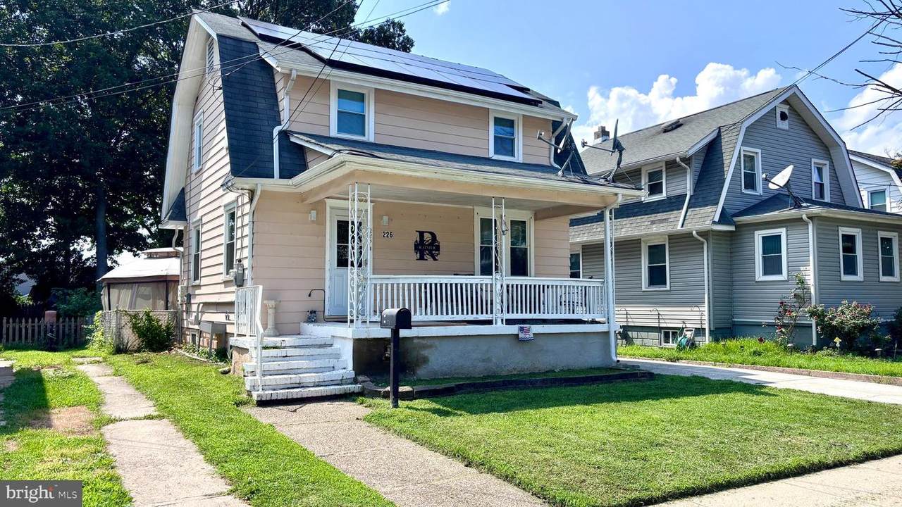 226 Wilbur Avenue - Photo 1