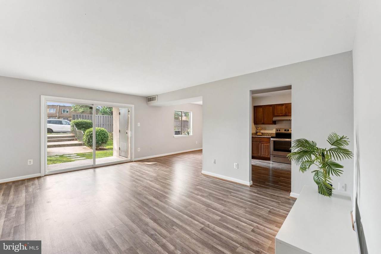 3807 Laramie Place - Photo 1