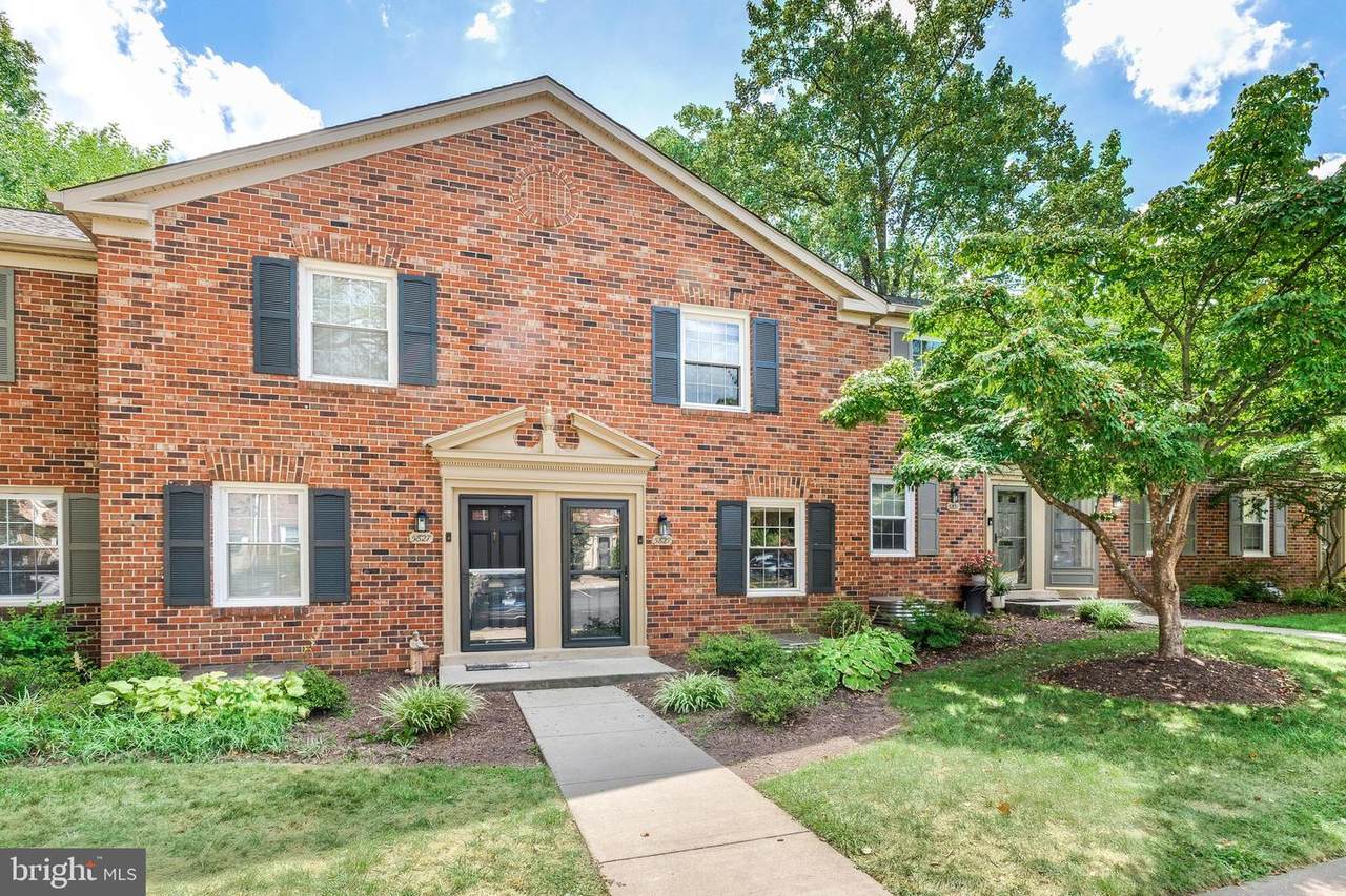 5829 Rexford Drive - Photo 1