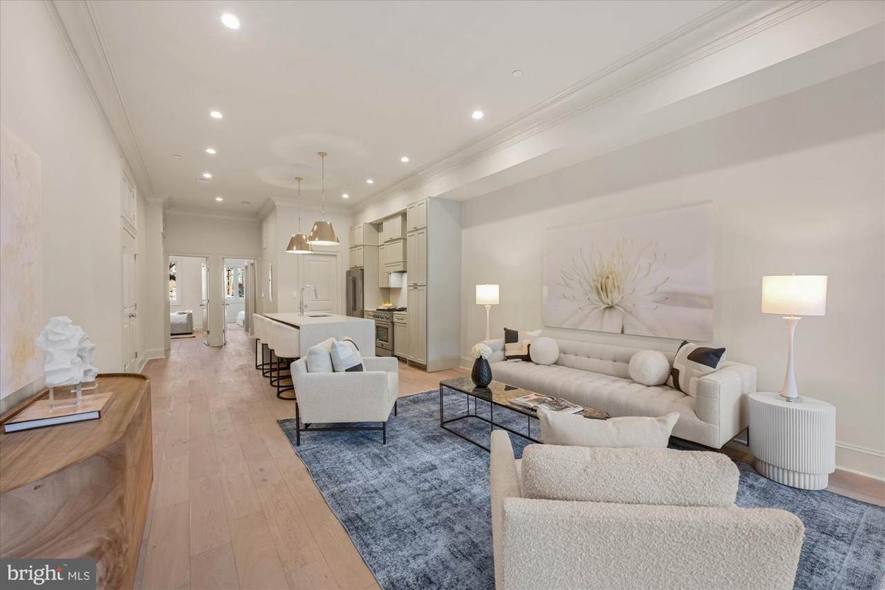1335 11TH Street - Photo 1