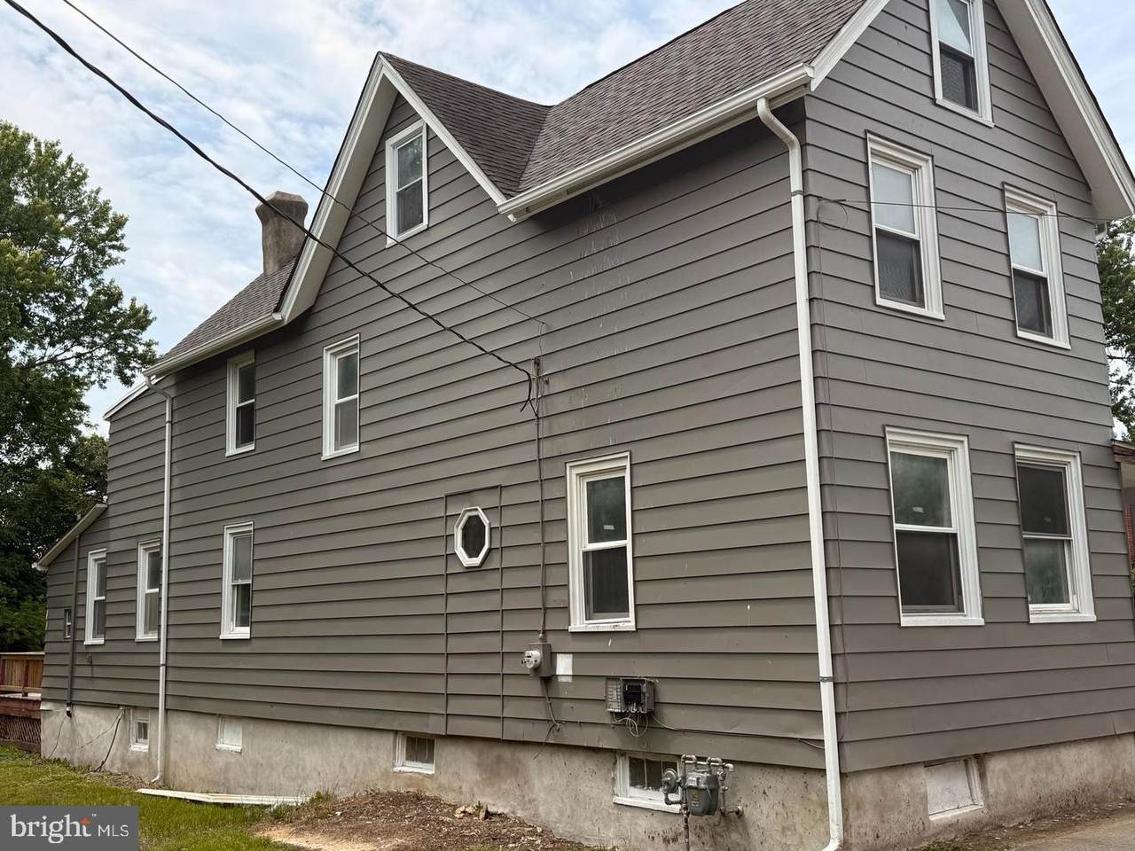 217 Smith Street - Photo 1